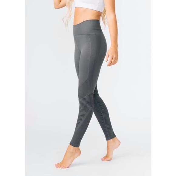 Zyia Active Leggings XS Gray High Rise Angle Grid Performance Ribbed 7/8 - Picture 5 of 13